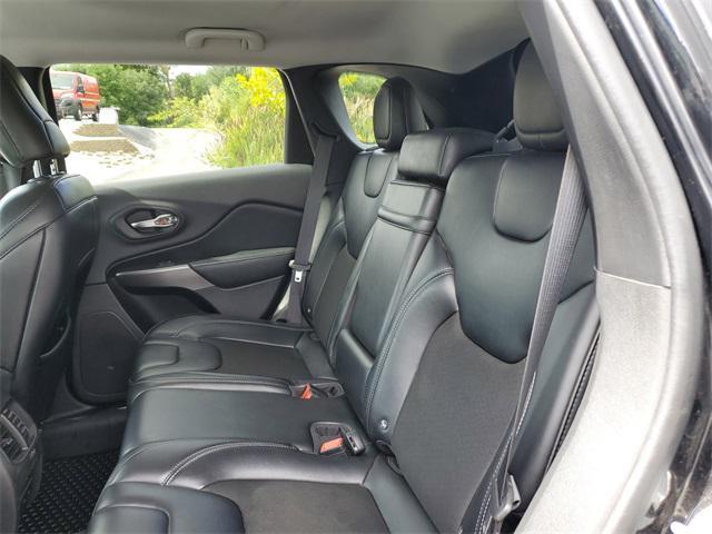 used 2019 Jeep Cherokee car, priced at $15,305
