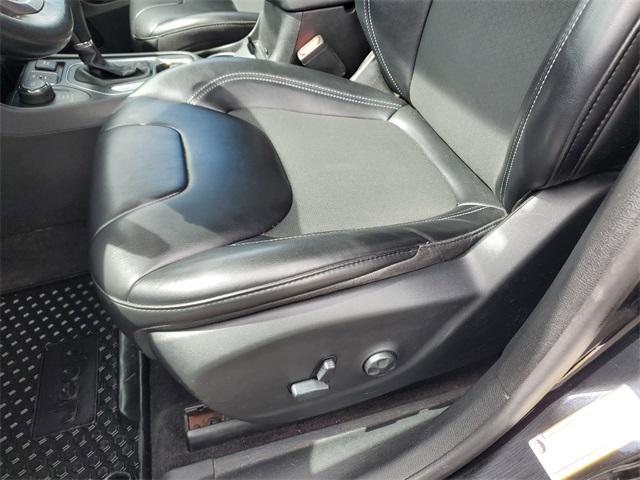 used 2019 Jeep Cherokee car, priced at $15,305