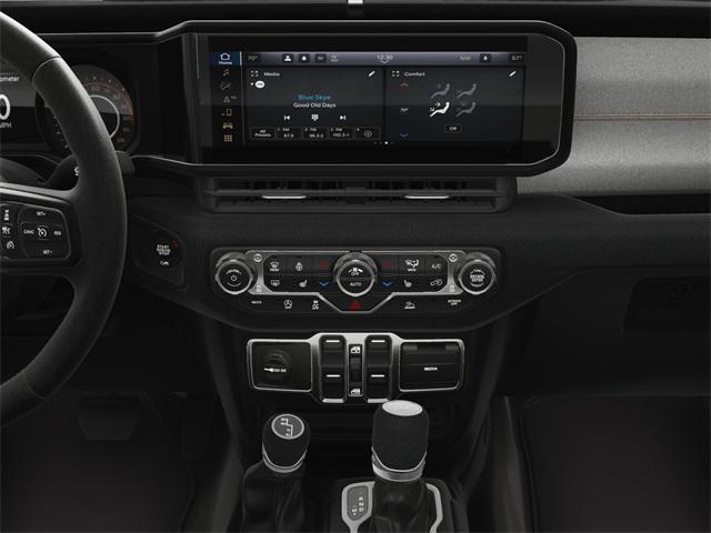 new 2025 Jeep Gladiator car, priced at $43,737