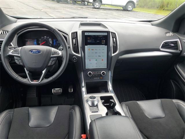 used 2024 Ford Edge car, priced at $37,500