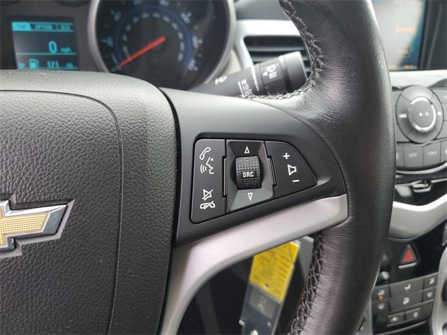 used 2014 Chevrolet Cruze car, priced at $9,988