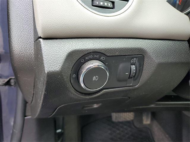 used 2014 Chevrolet Cruze car, priced at $9,988