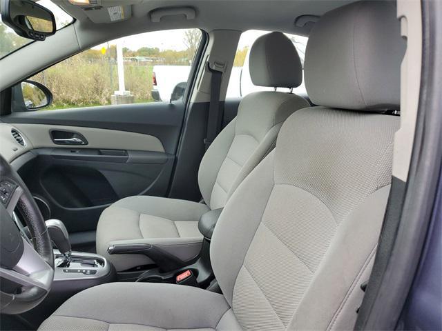 used 2014 Chevrolet Cruze car, priced at $9,988