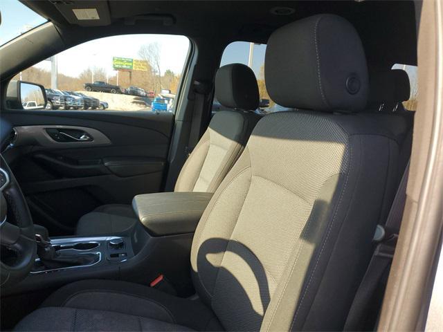 used 2023 Chevrolet Traverse car, priced at $26,421
