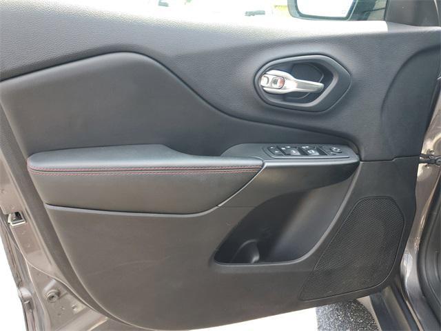 used 2019 Jeep Cherokee car, priced at $17,461