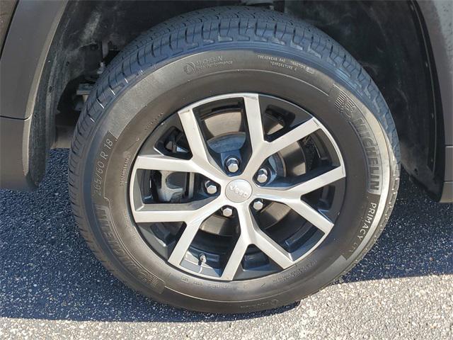 used 2024 Jeep Grand Cherokee L car, priced at $35,534