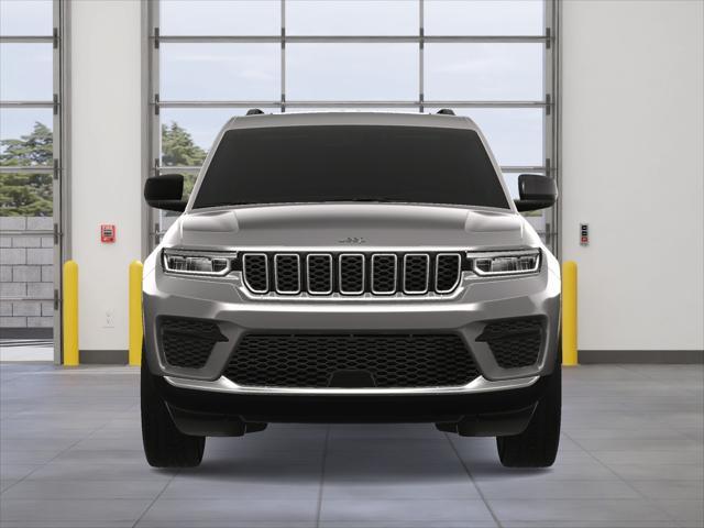 new 2025 Jeep Grand Cherokee car, priced at $43,016