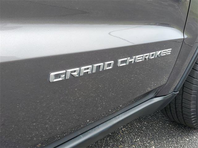 used 2015 Jeep Grand Cherokee car, priced at $15,000