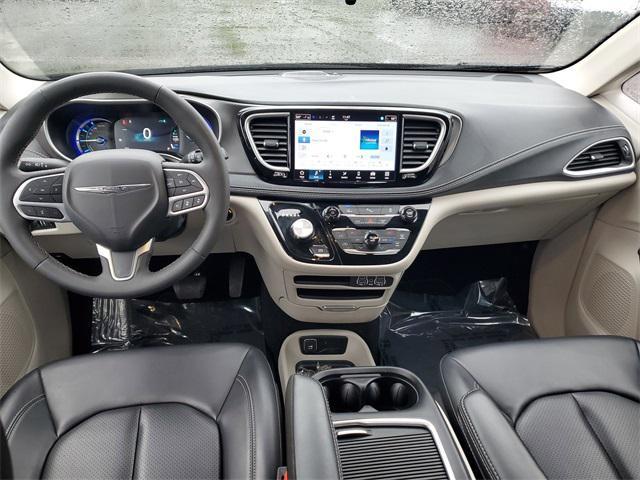 used 2024 Chrysler Pacifica Hybrid car, priced at $29,995