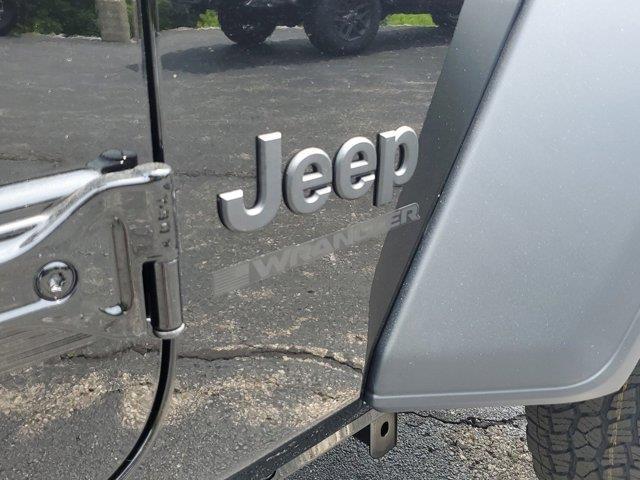 new 2024 Jeep Wrangler car, priced at $46,061