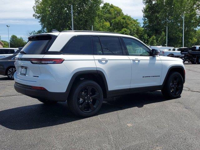 new 2024 Jeep Grand Cherokee car, priced at $55,123