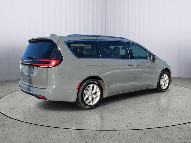 used 2021 Chrysler Pacifica car, priced at $22,000