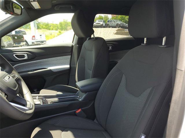 new 2024 Jeep Compass car, priced at $27,495