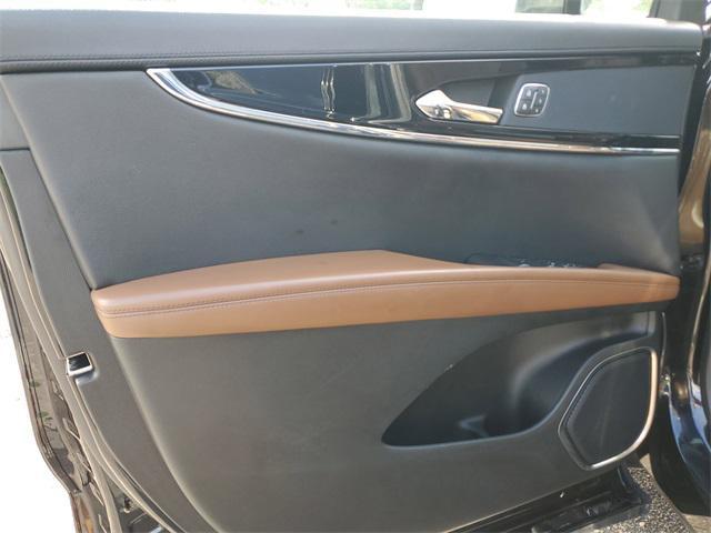 used 2022 Lincoln Nautilus car, priced at $35,500