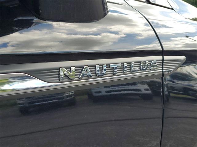 used 2022 Lincoln Nautilus car, priced at $35,500
