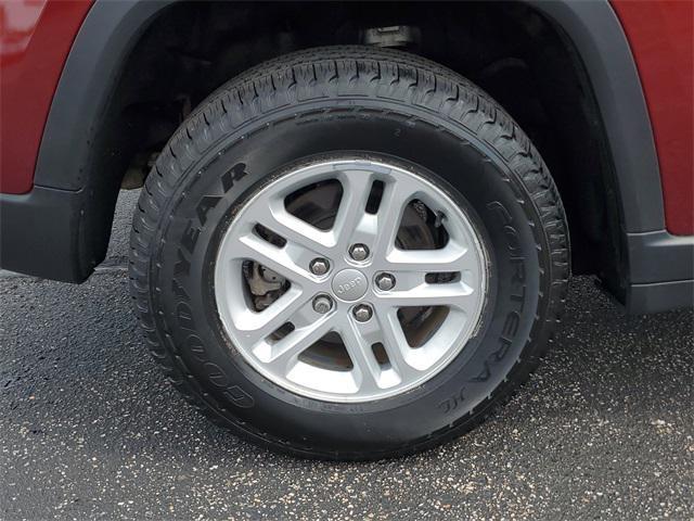 used 2023 Jeep Grand Cherokee car, priced at $27,806