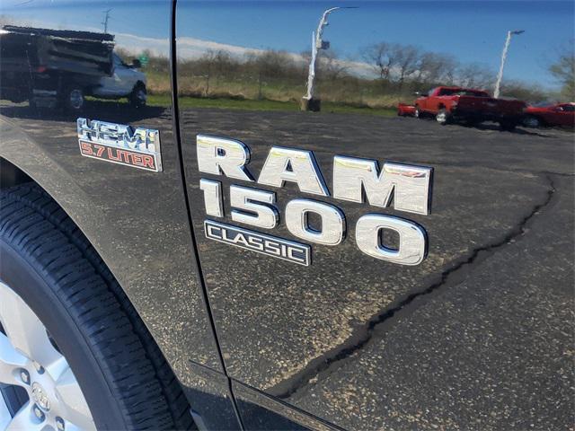 new 2024 Ram 1500 car, priced at $44,988