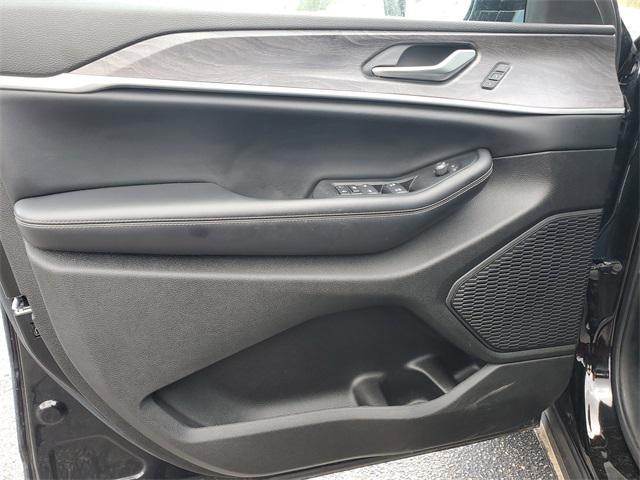 used 2023 Jeep Grand Cherokee L car, priced at $33,353