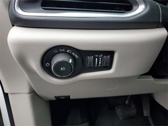 used 2020 Chrysler Pacifica car, priced at $20,934