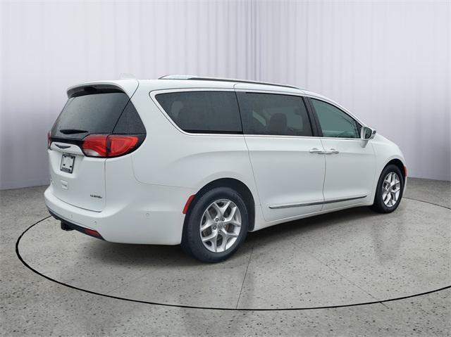 used 2020 Chrysler Pacifica car, priced at $20,934