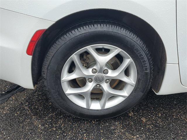 used 2020 Chrysler Pacifica car, priced at $20,934