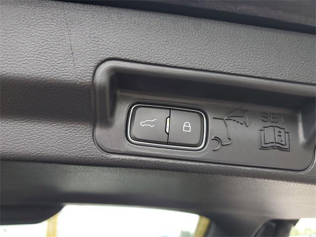 used 2022 Ford Explorer car, priced at $31,013