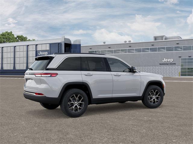 new 2025 Jeep Grand Cherokee car, priced at $40,208