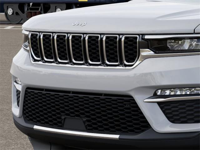 new 2025 Jeep Grand Cherokee car, priced at $40,208