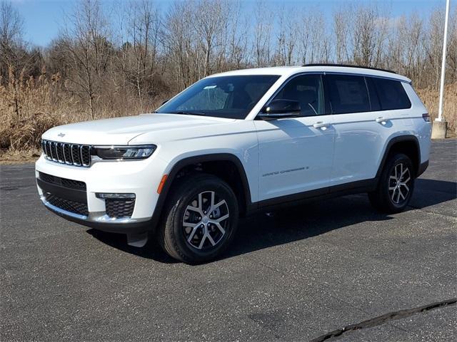 new 2024 Jeep Grand Cherokee L car, priced at $47,374