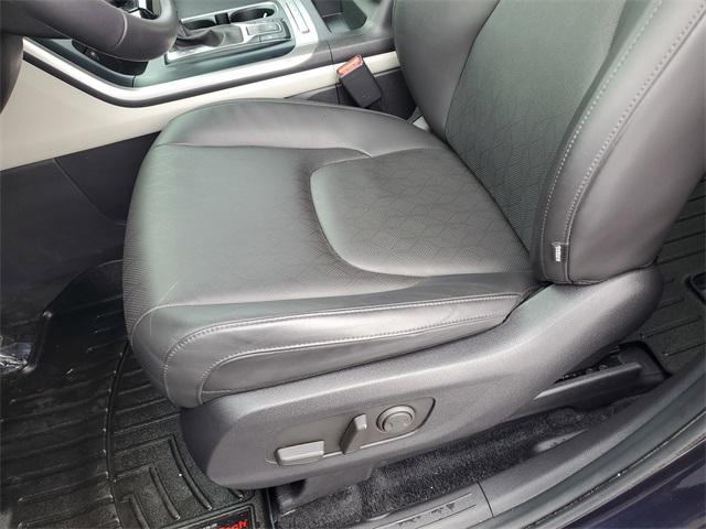 used 2024 Kia Carnival car, priced at $34,000