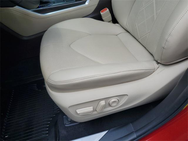 used 2022 Toyota Highlander Hybrid car, priced at $47,648