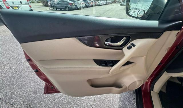 used 2015 Nissan Rogue car, priced at $12,990