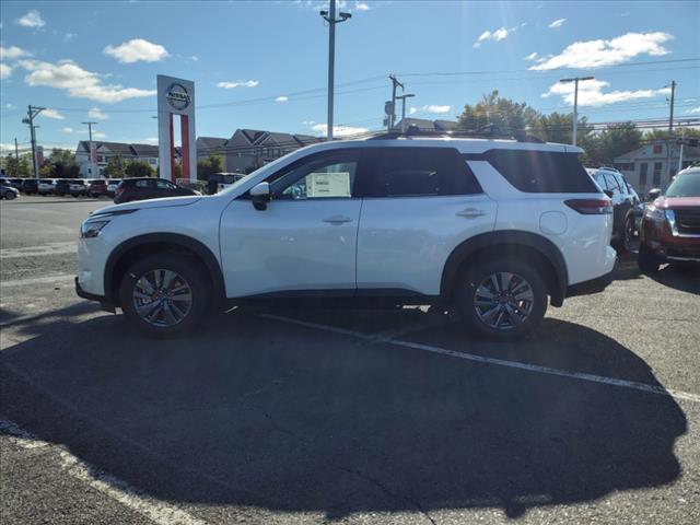 new 2024 Nissan Pathfinder car, priced at $42,375