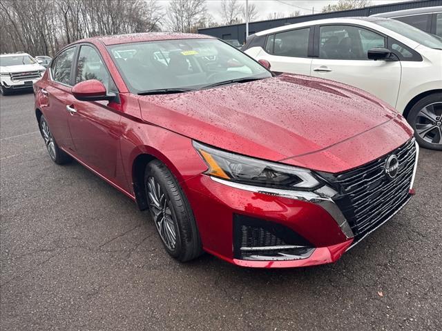 used 2023 Nissan Altima car, priced at $25,900