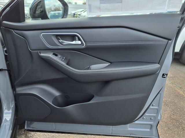 new 2025 Nissan Rogue car, priced at $43,670