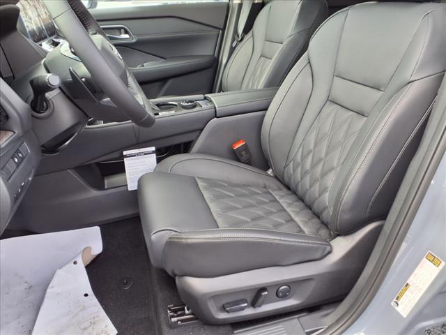 new 2025 Nissan Rogue car, priced at $43,670