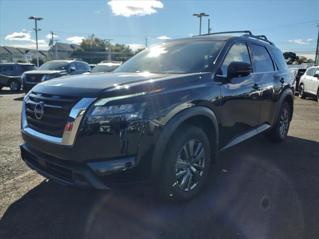 new 2024 Nissan Pathfinder car, priced at $44,484