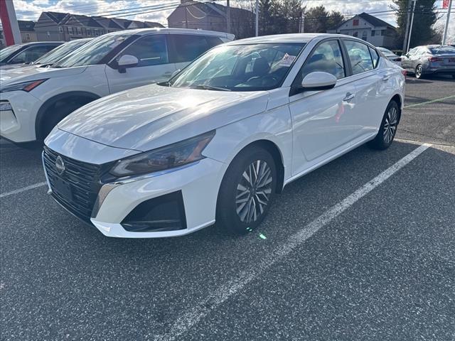 used 2023 Nissan Altima car, priced at $23,999