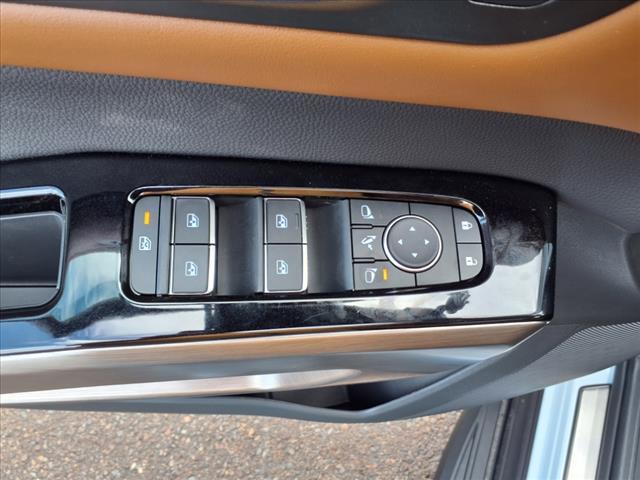 new 2025 Nissan Pathfinder car, priced at $56,678