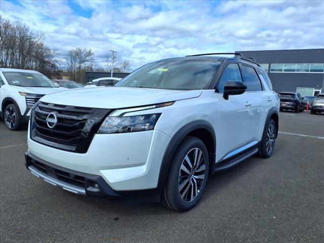 new 2025 Nissan Pathfinder car, priced at $56,678