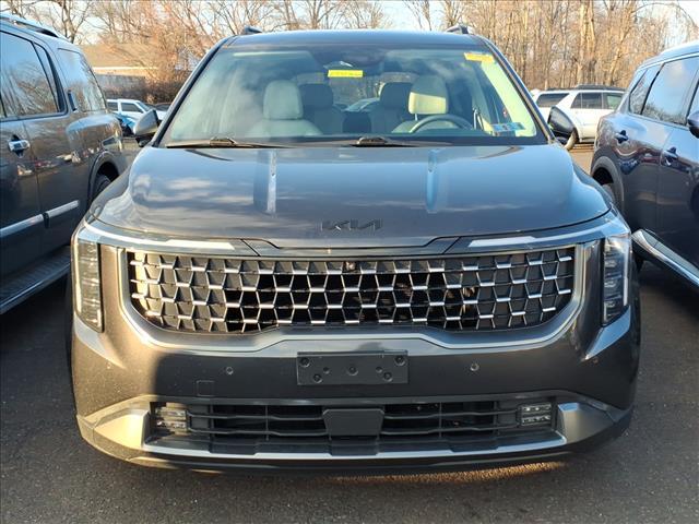 used 2025 Kia Carnival car, priced at $44,575