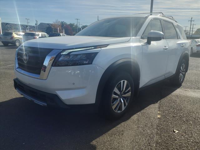 new 2025 Nissan Pathfinder car, priced at $45,633