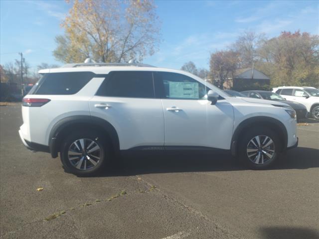 new 2025 Nissan Pathfinder car, priced at $45,633