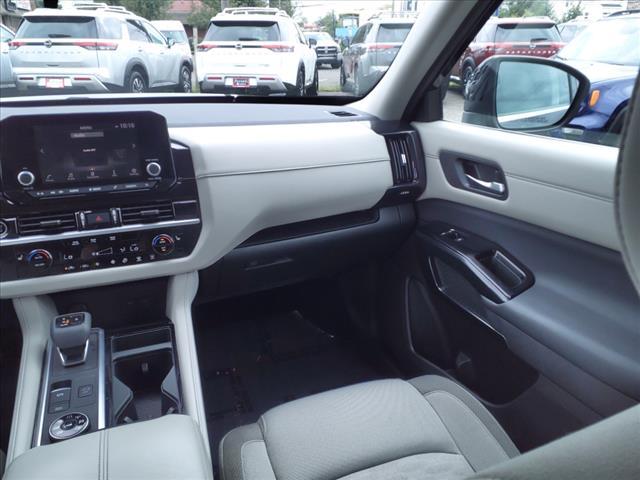 used 2022 Nissan Pathfinder car, priced at $31,360