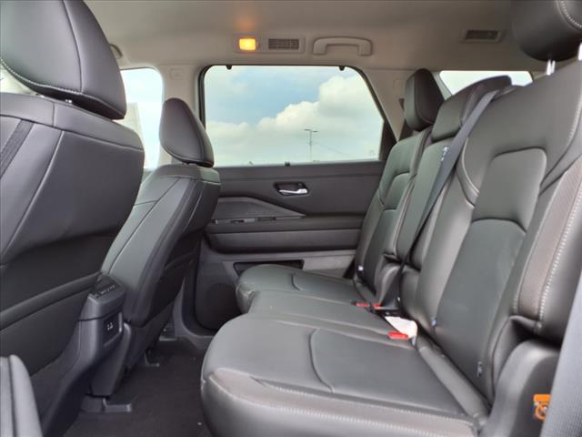 new 2025 Nissan Pathfinder car, priced at $49,490