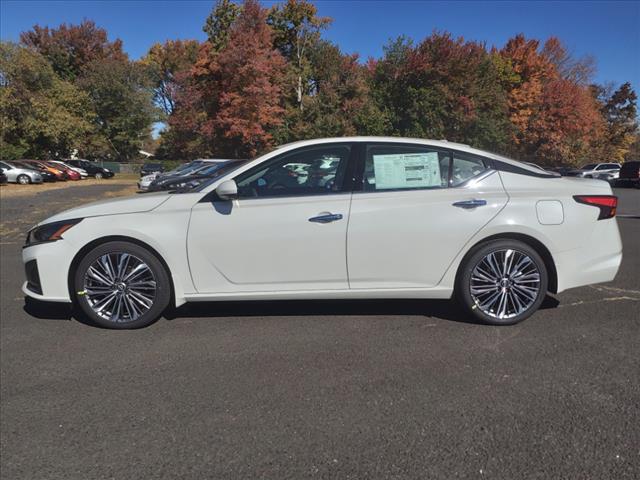 new 2025 Nissan Altima car, priced at $34,747