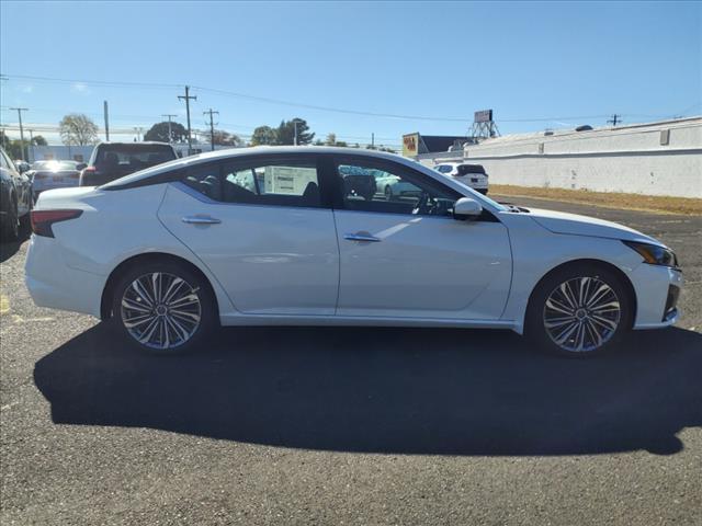 new 2025 Nissan Altima car, priced at $34,747