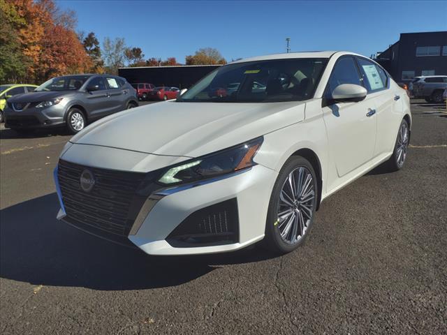 new 2025 Nissan Altima car, priced at $34,747