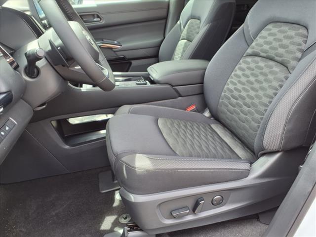 new 2025 Nissan Pathfinder car, priced at $42,456