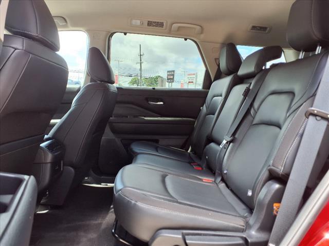 used 2022 Nissan Pathfinder car, priced at $35,244